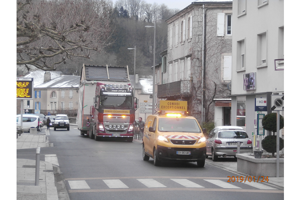 Dans la rue principale de Brassac